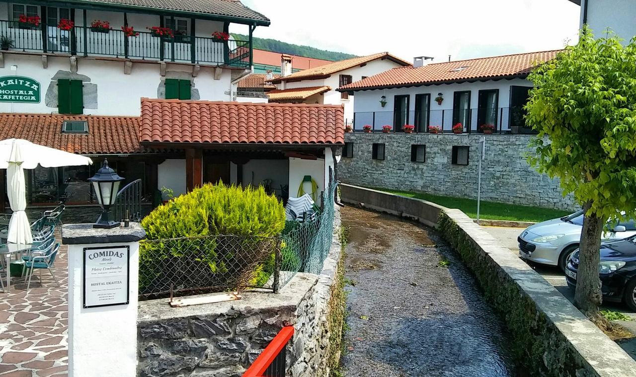Hostal Ekaitza Hotel Lesaka Exterior foto